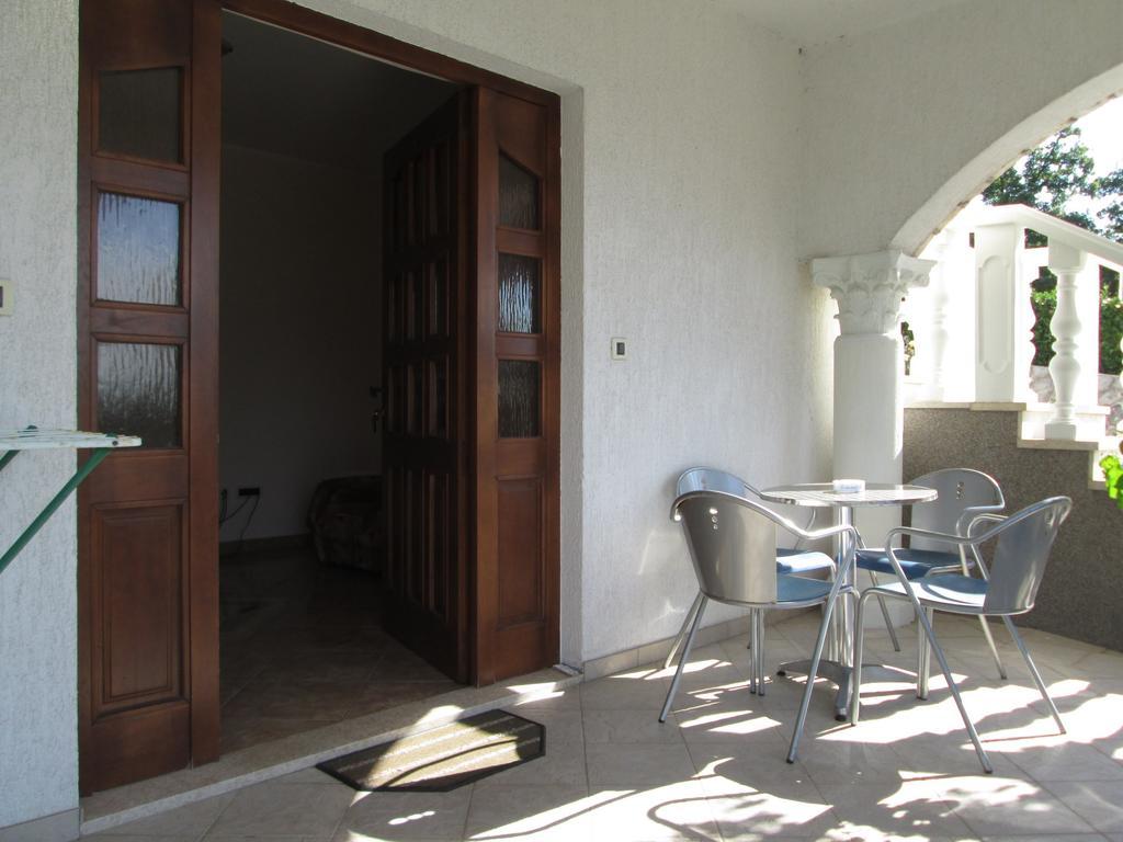 Apartments Villa Sandra オパティヤ 部屋 写真